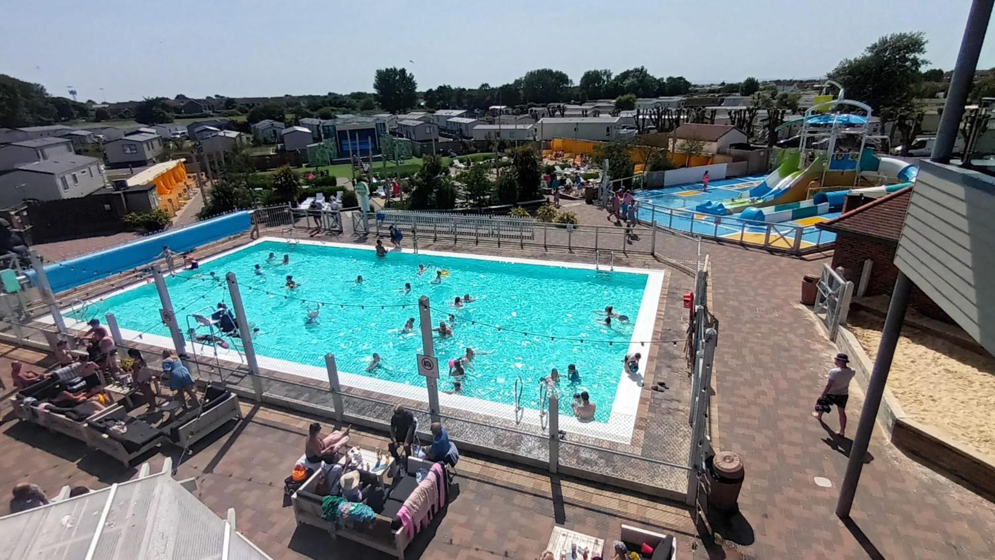 Cwtch, White Horse, Seal Bay Resort Selsey Exterior foto