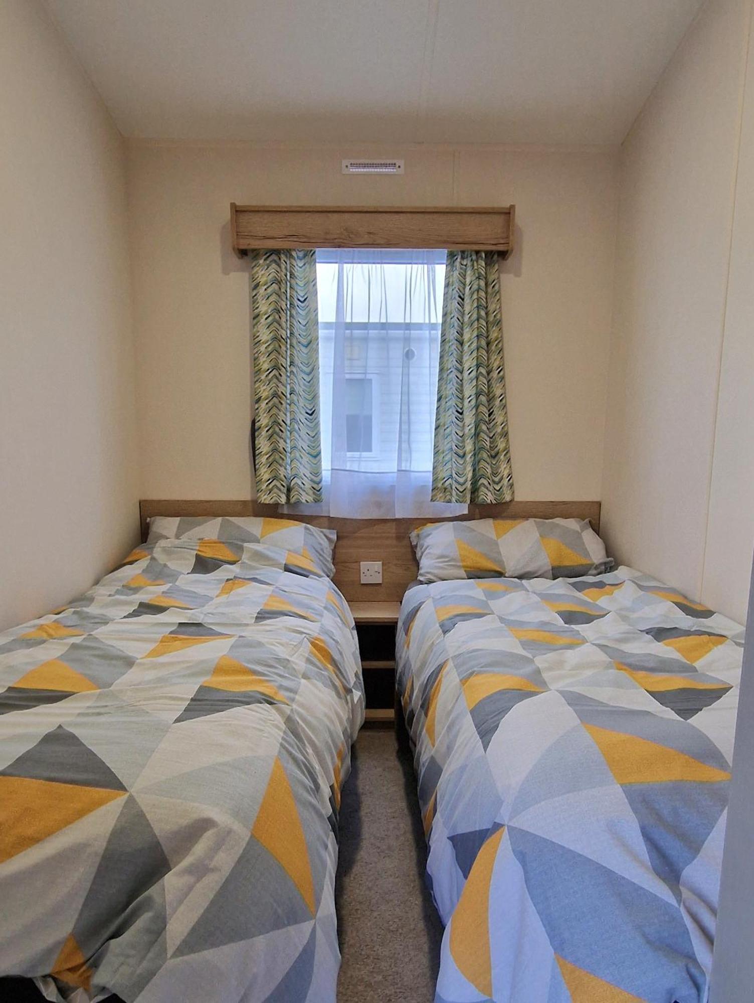 Cwtch, White Horse, Seal Bay Resort Selsey Exterior foto
